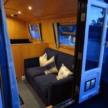 Houseboat Ботель Шефилд