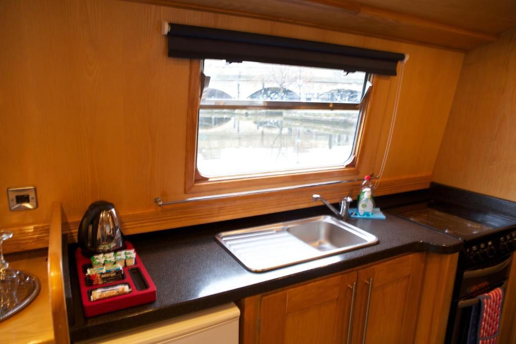Houseboat Шефилд