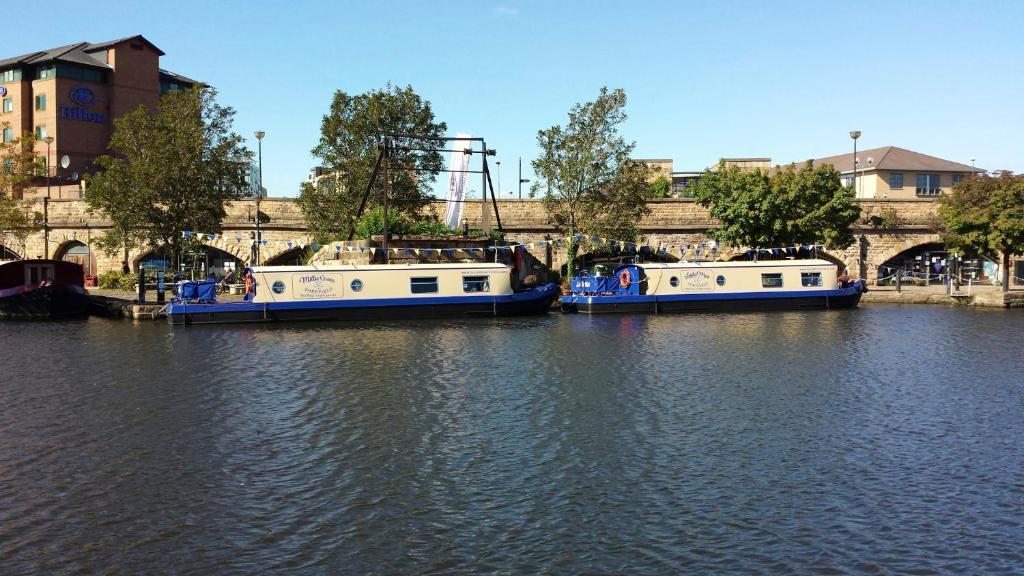 Houseboat 3* Шефилд
