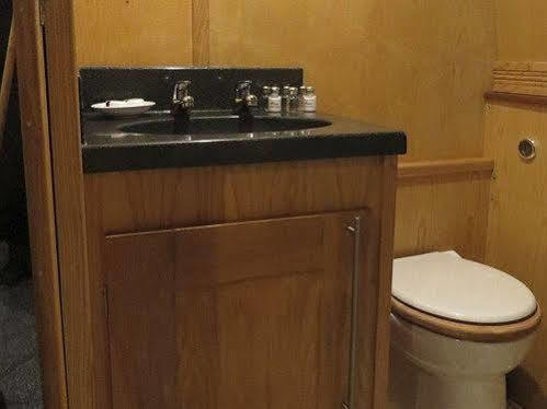 Ботель Houseboat Шефилд